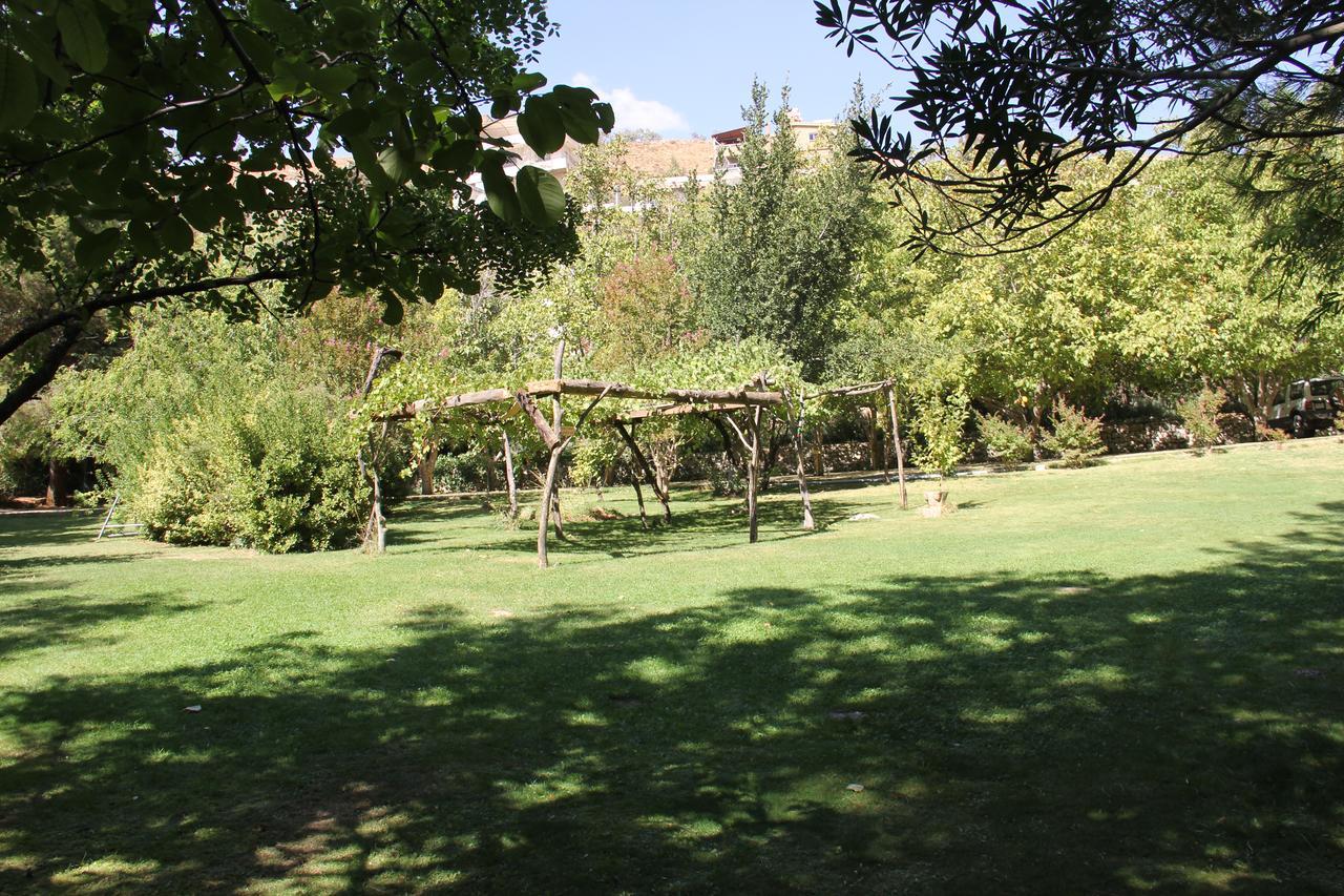 Sahrat al Qashsh Domaine De Chouchene酒店 外观 照片